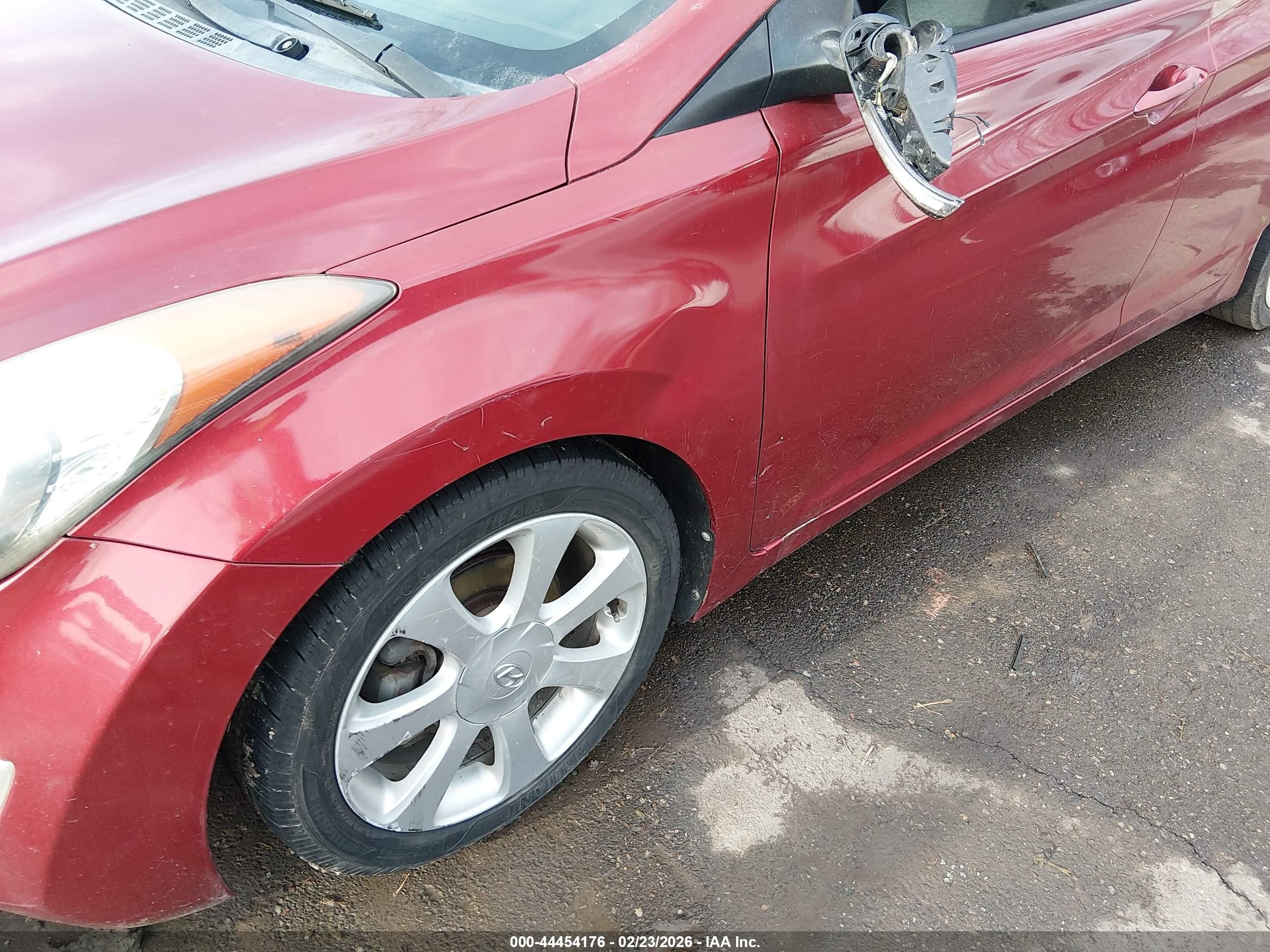 2013 Hyundai Elantra Limited Red vin: 5NPDH4AE9DH341479
