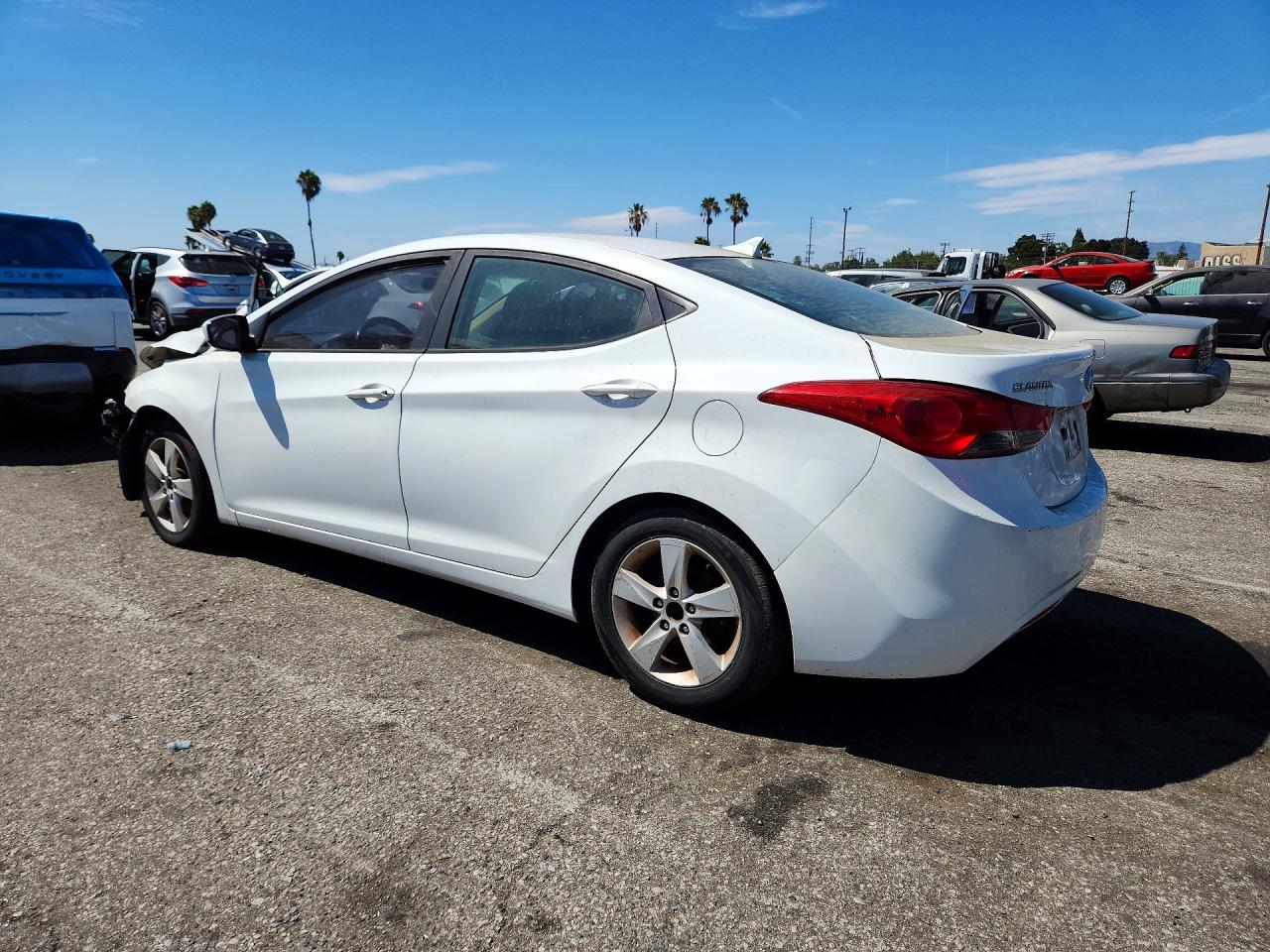 2013 Hyundai Elantra Gls White vin: 5NPDH4AE9DH344561