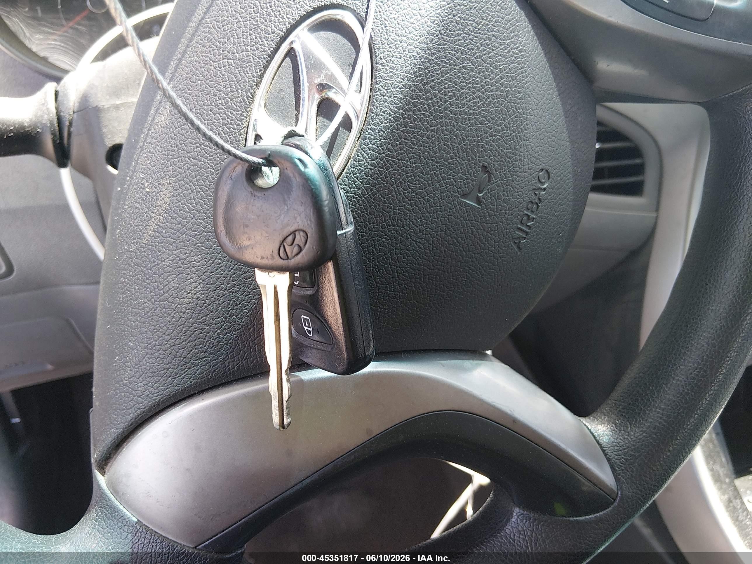 2013 Hyundai Elantra Gls Silver vin: 5NPDH4AE9DH346178