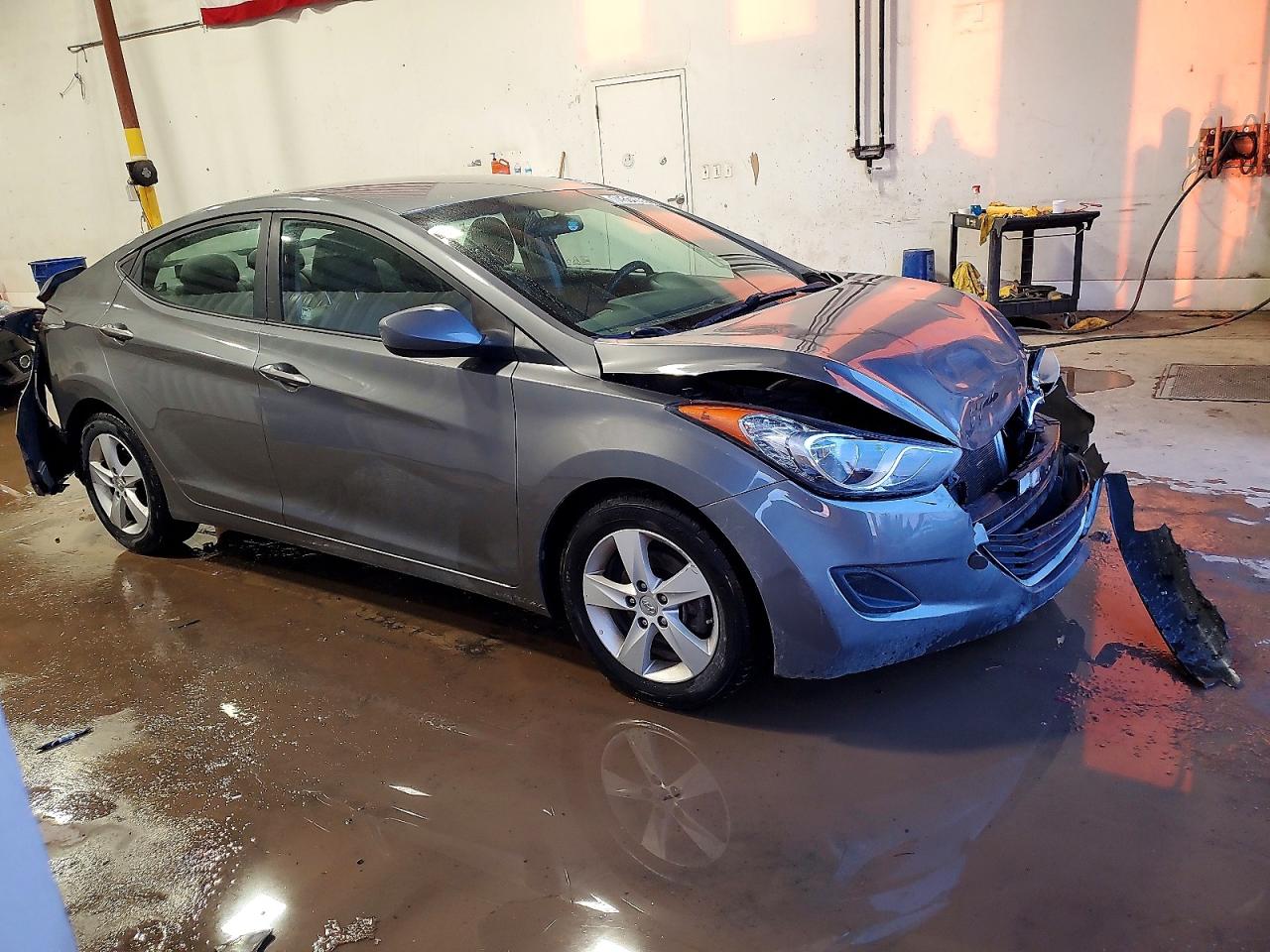 2013 Hyundai Elantra Gls Gray vin: 5NPDH4AE9DH352174