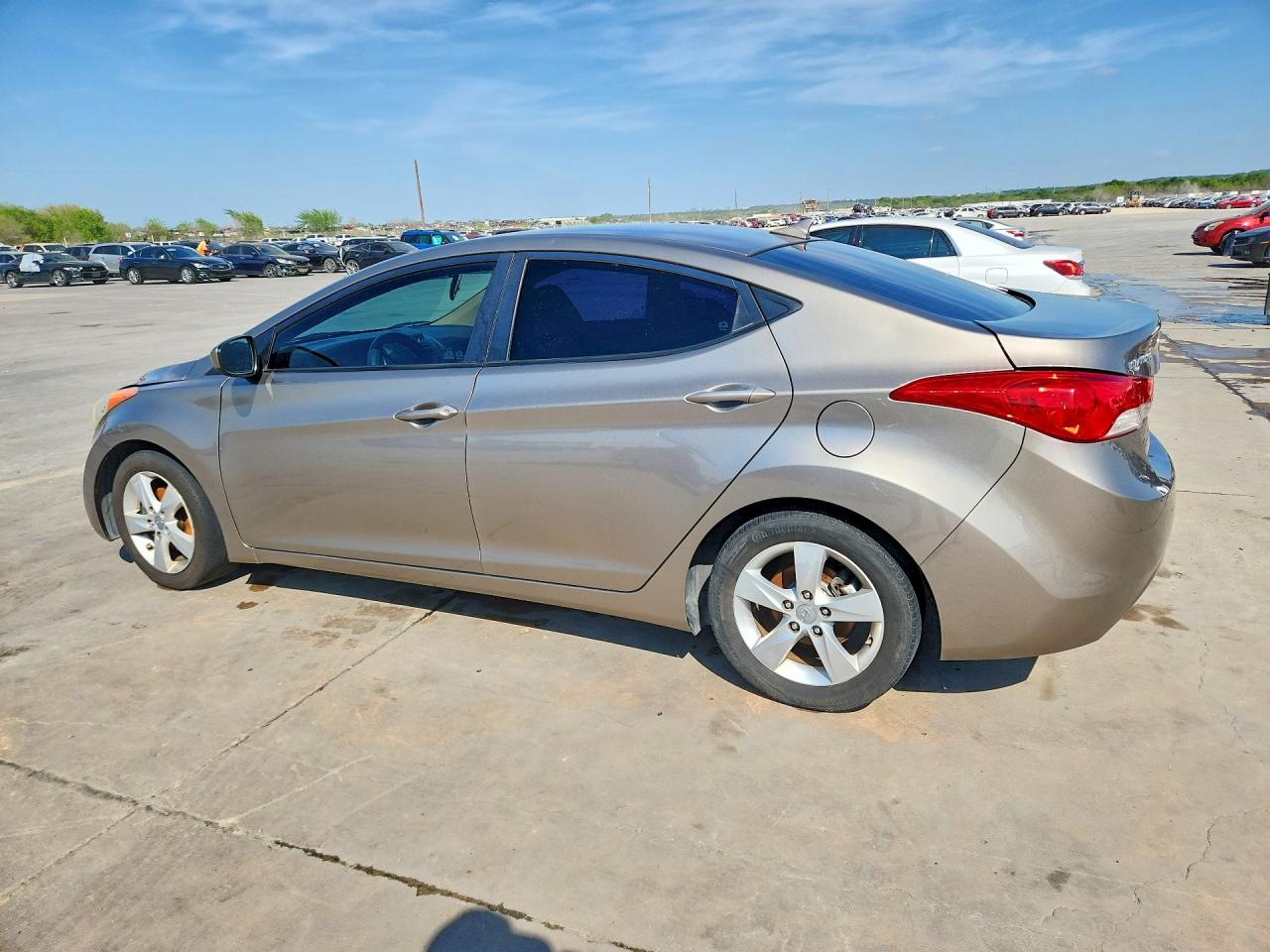2013 Hyundai Elantra Gls Tan vin: 5NPDH4AE9DH354040