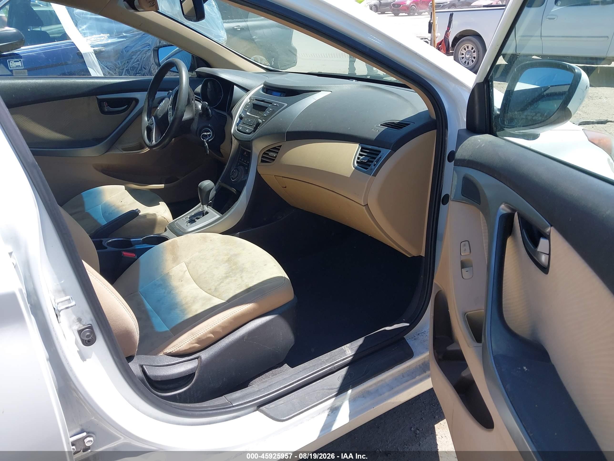 2013 Hyundai Elantra Gls White vin: 5NPDH4AE9DH368116