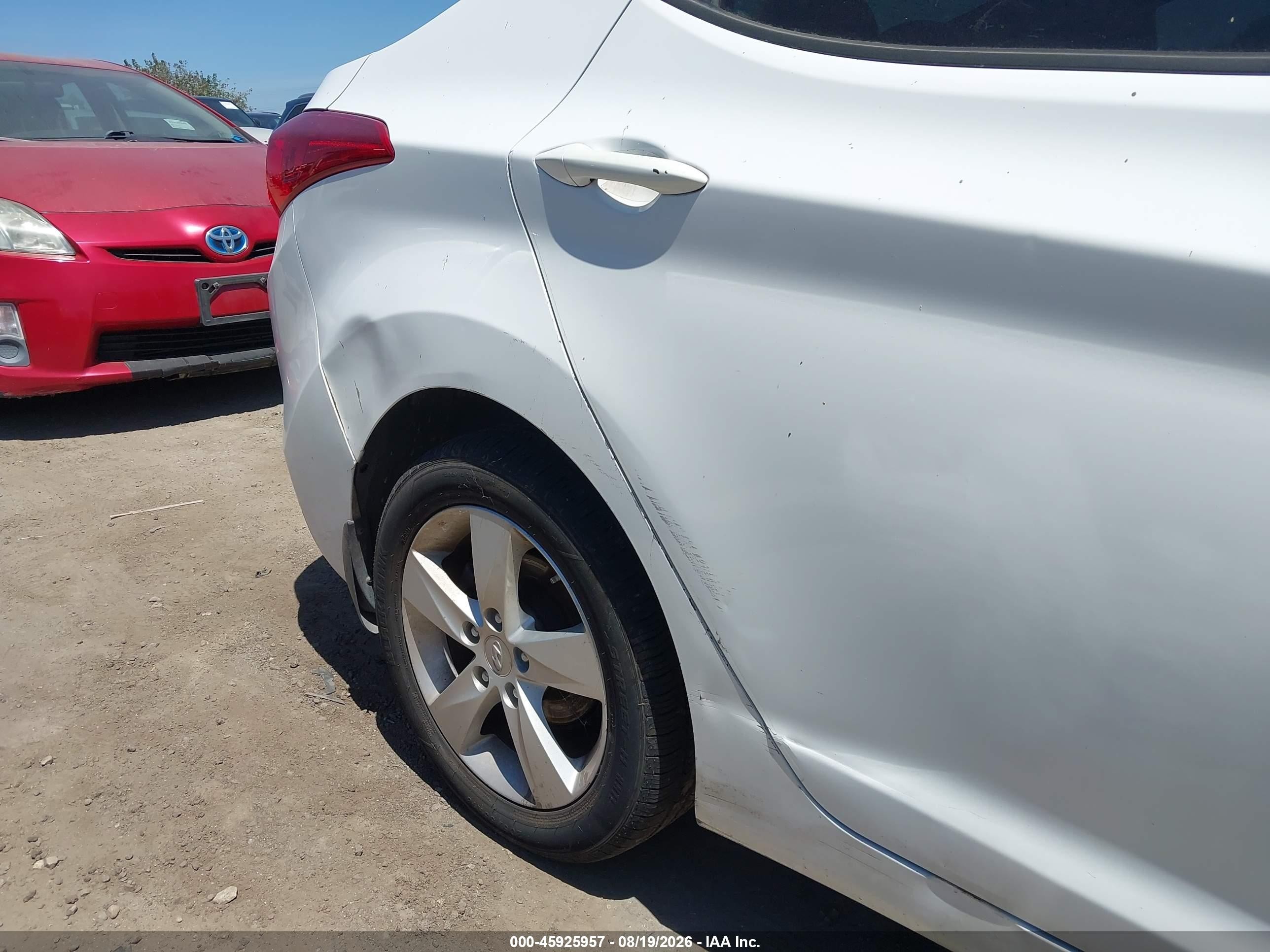 2013 Hyundai Elantra Gls White vin: 5NPDH4AE9DH368116
