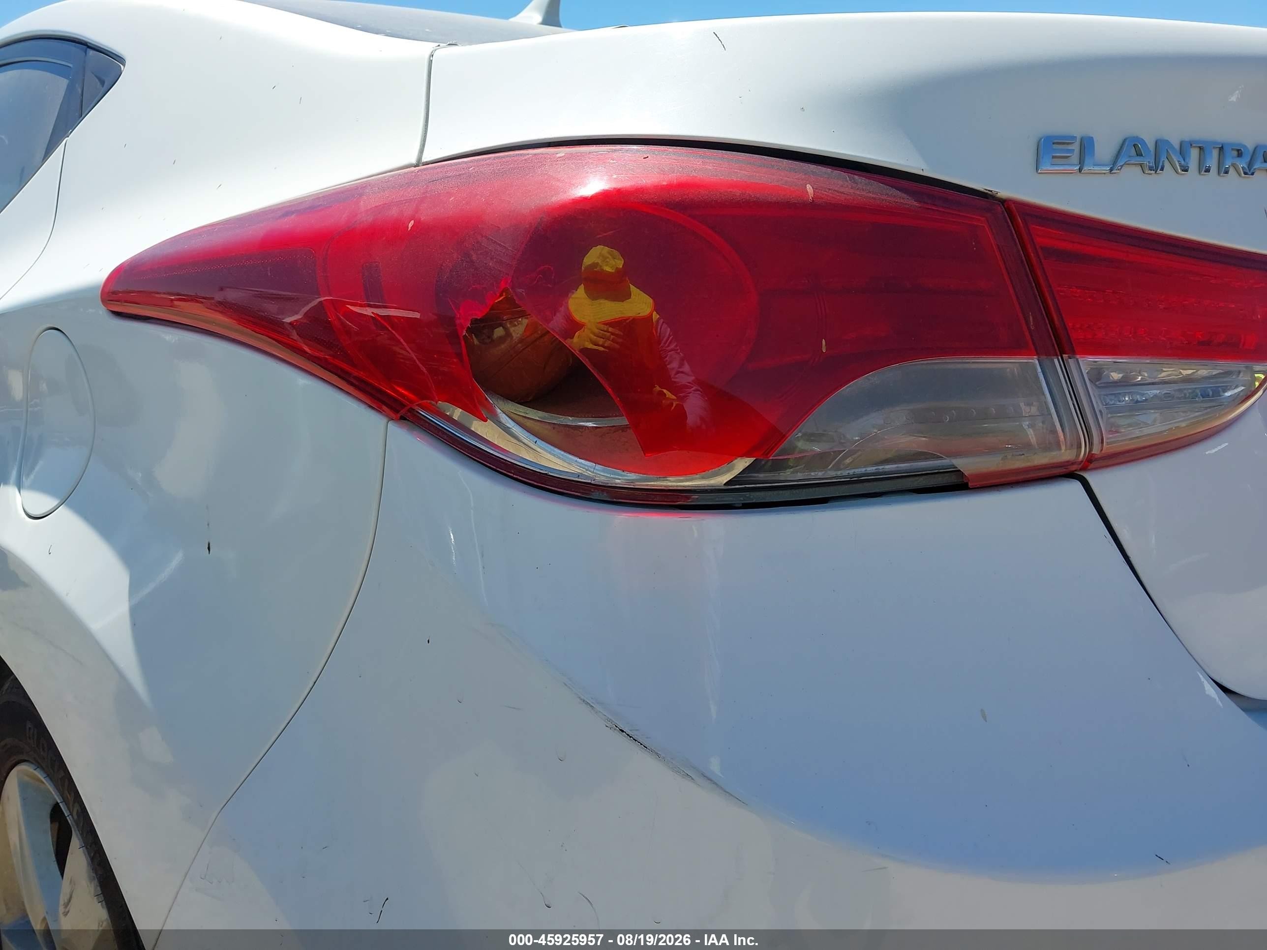 2013 Hyundai Elantra Gls White vin: 5NPDH4AE9DH368116