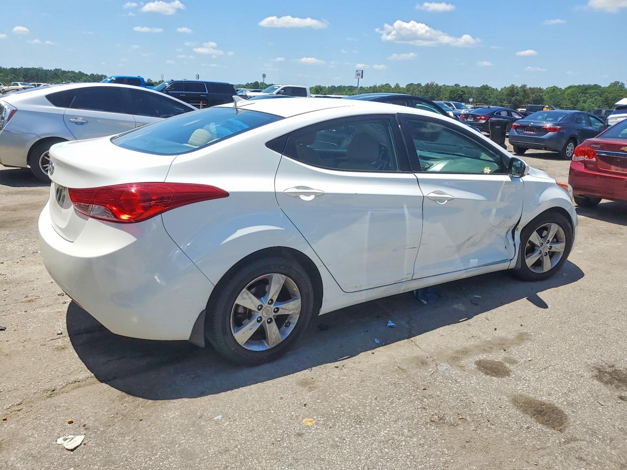 2013 Hyundai Elantra Gls Белый vin: 5NPDH4AE9DH388026