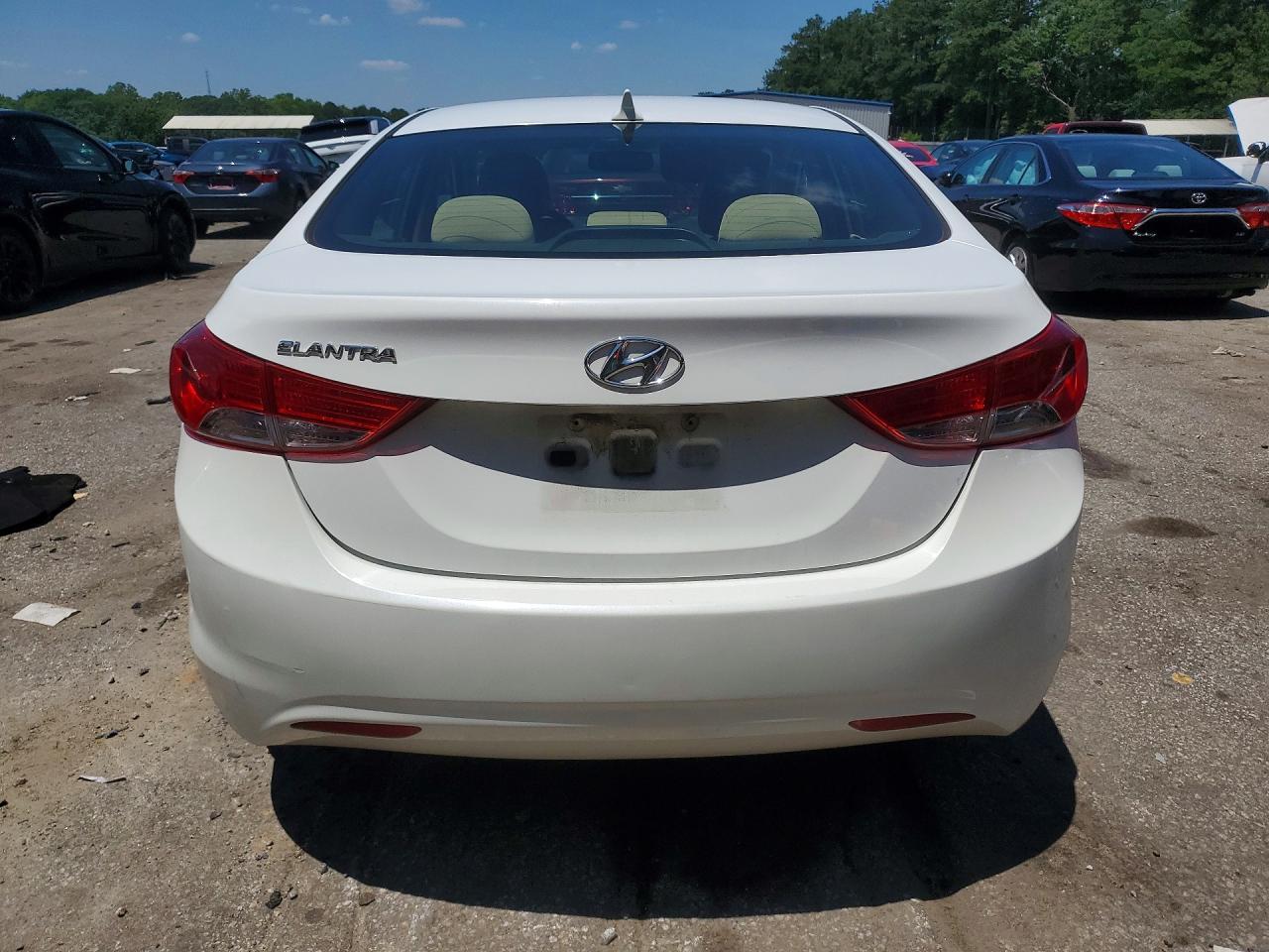2013 Hyundai Elantra Gls Белый vin: 5NPDH4AE9DH388026