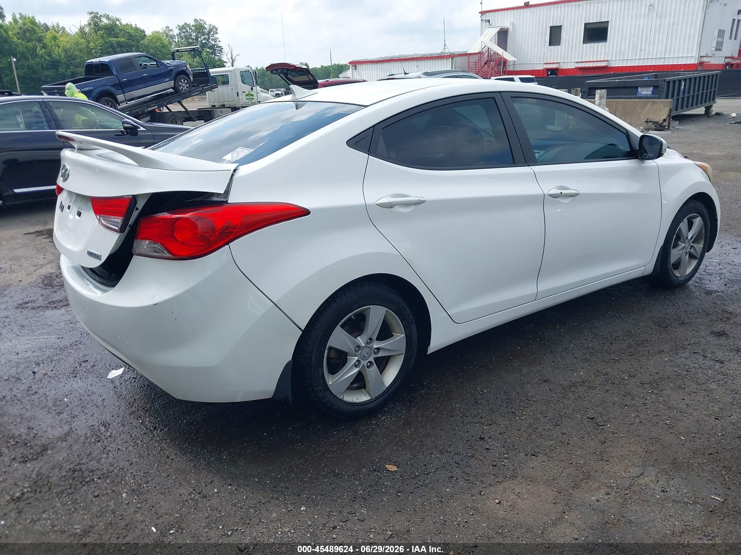 2013 Hyundai Elantra Limited Белый vin: 5NPDH4AE9DH401812