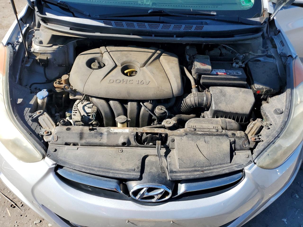 2013 Hyundai Elantra Limited Silver vin: 5NPDH4AE9DH421316