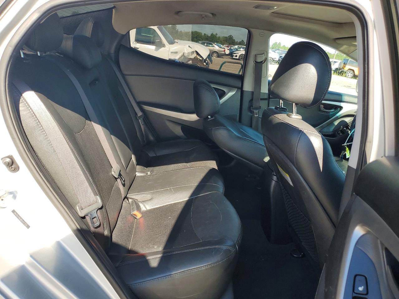 2013 Hyundai Elantra Limited Silver vin: 5NPDH4AE9DH421316