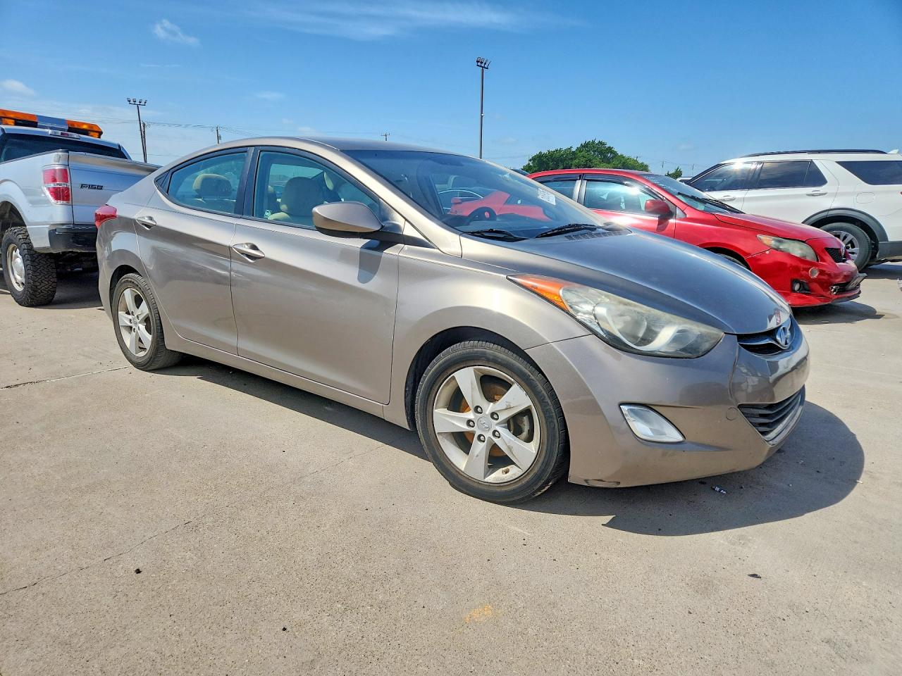 2013 Hyundai Elantra Gls Желто-коричневый vin: 5NPDH4AE9DH437077