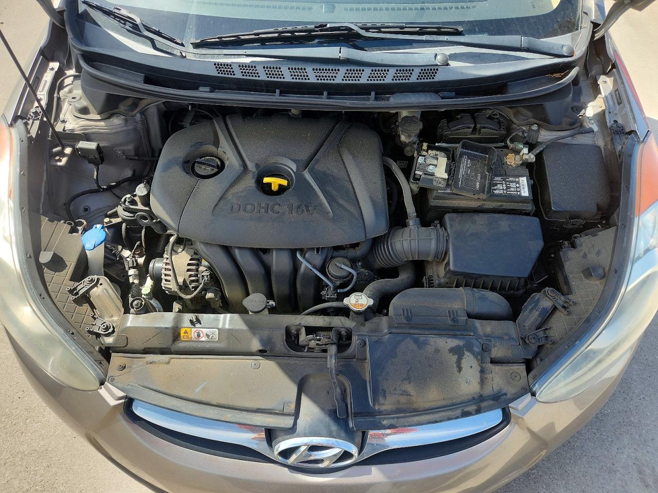 2013 Hyundai Elantra Gls Желто-коричневый vin: 5NPDH4AE9DH437077