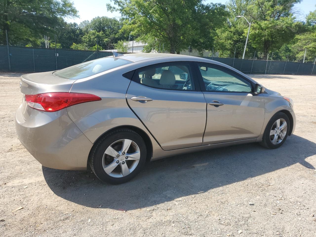 2013 Hyundai Elantra Gls   Tan vin: 5NPDH4AE9DH444482