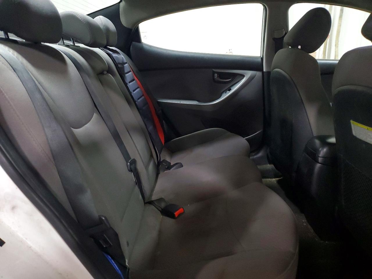 2014 Hyundai Elantra Se Белый vin: 5NPDH4AE9EH456956