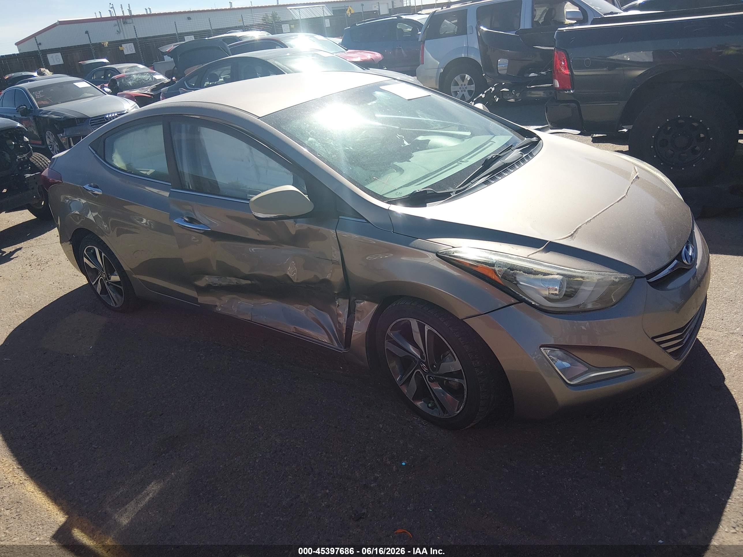 2014 Hyundai Elantra Limited Gold vin: 5NPDH4AE9EH469481