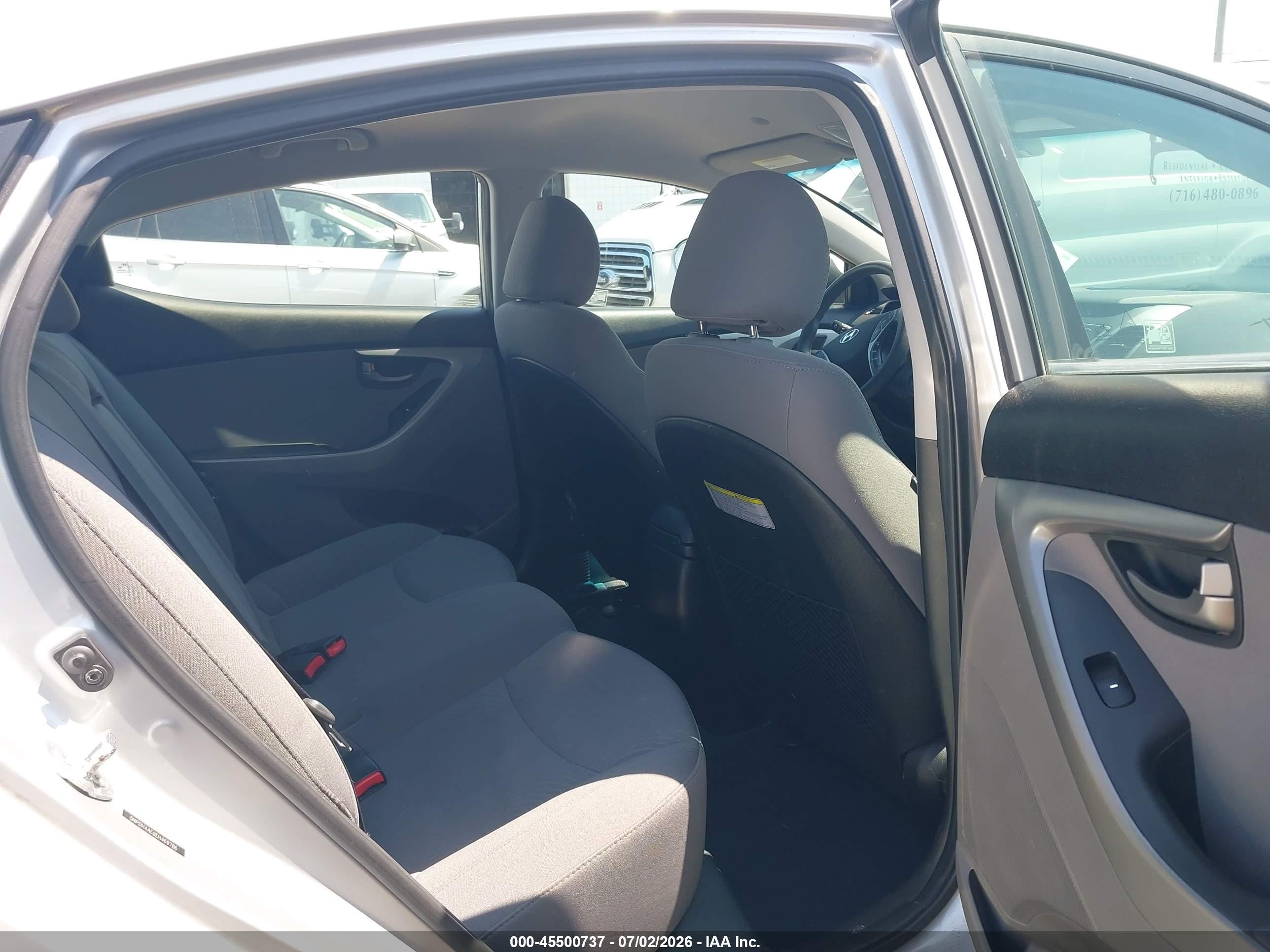 2014 Hyundai Elantra Se Silver vin: 5NPDH4AE9EH469786