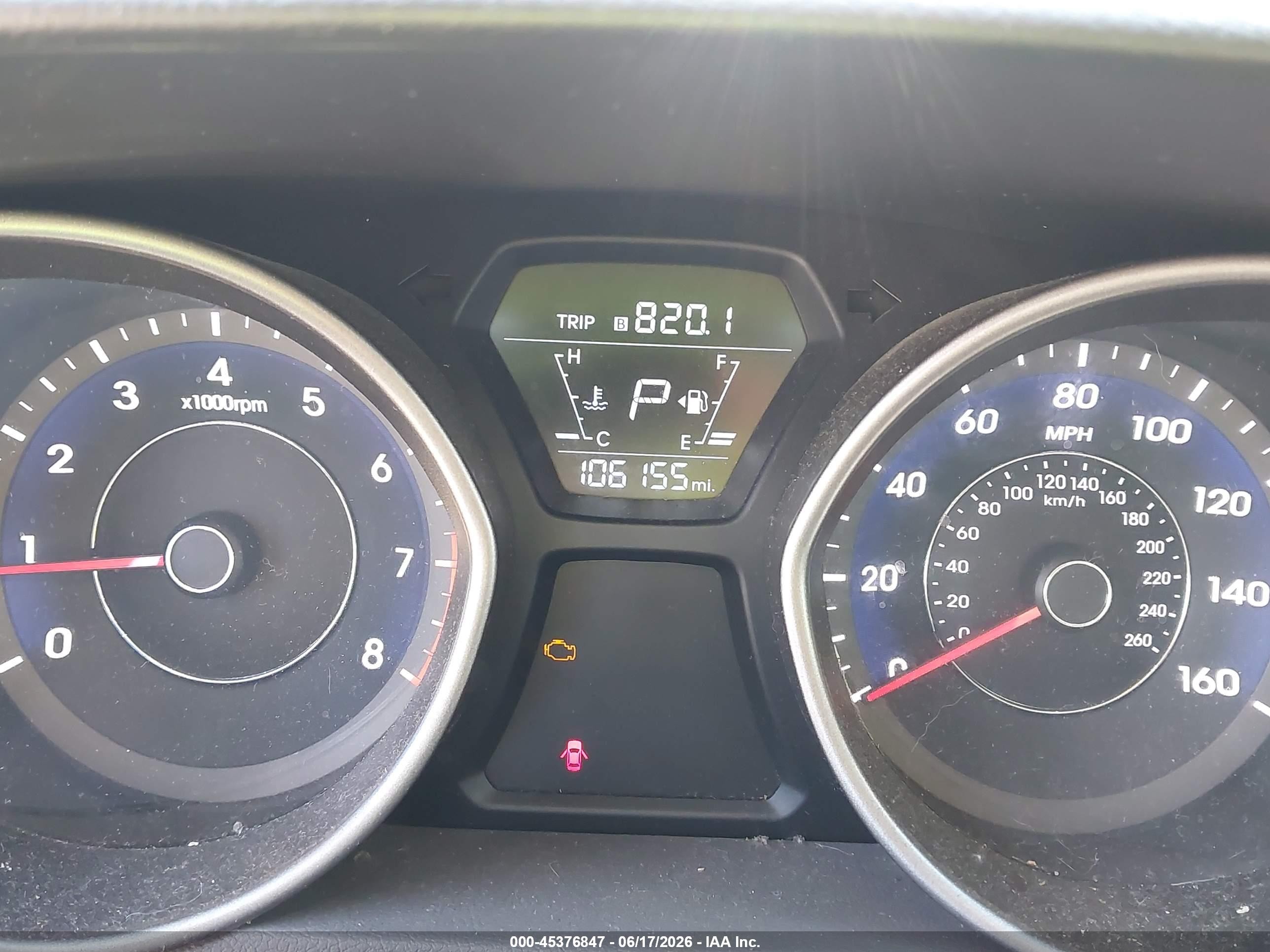2014 Hyundai Elantra Limited Silver vin: 5NPDH4AE9EH488208