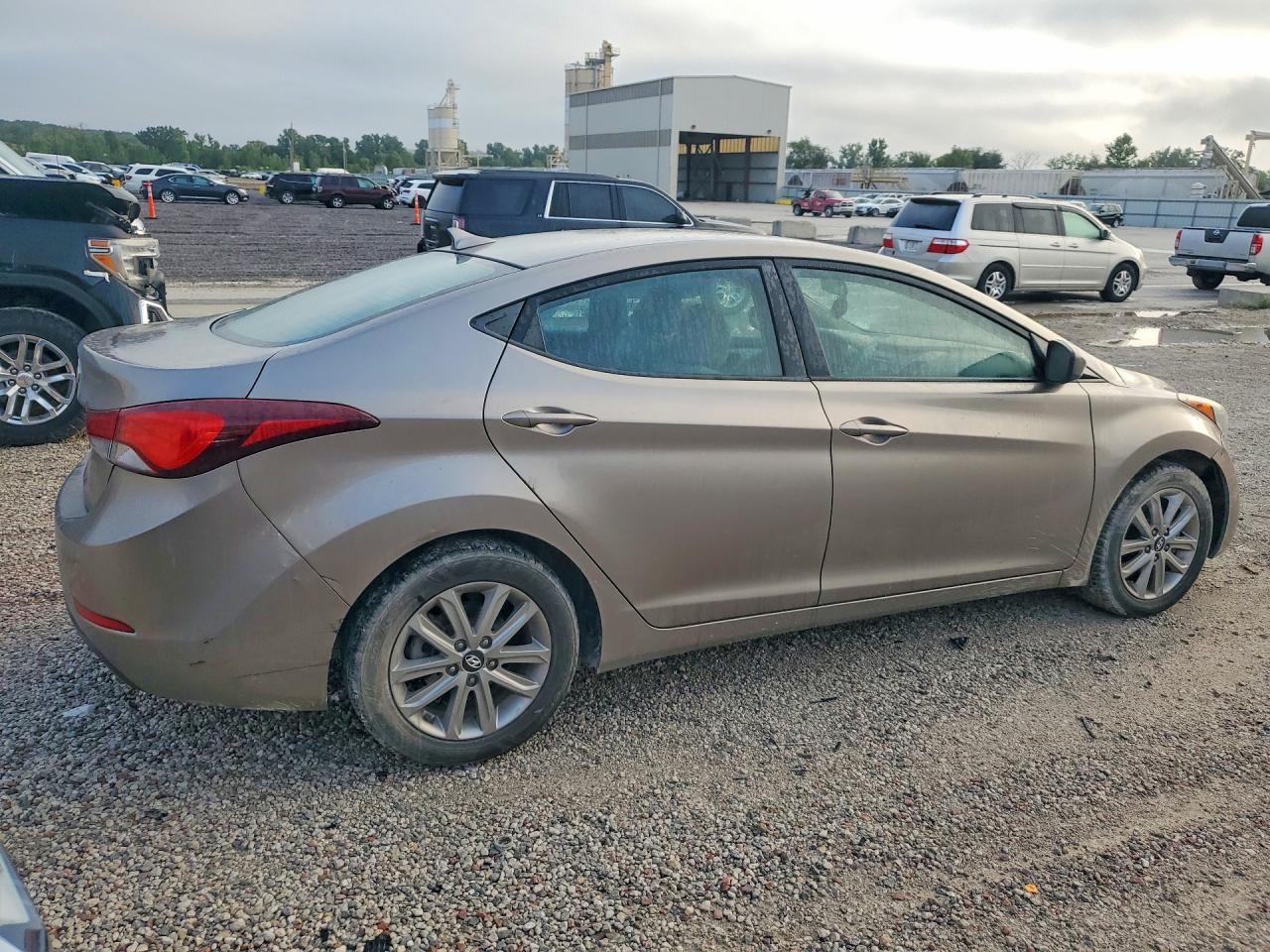 2014 Hyundai Elantra Se Gold vin: 5NPDH4AE9EH502625