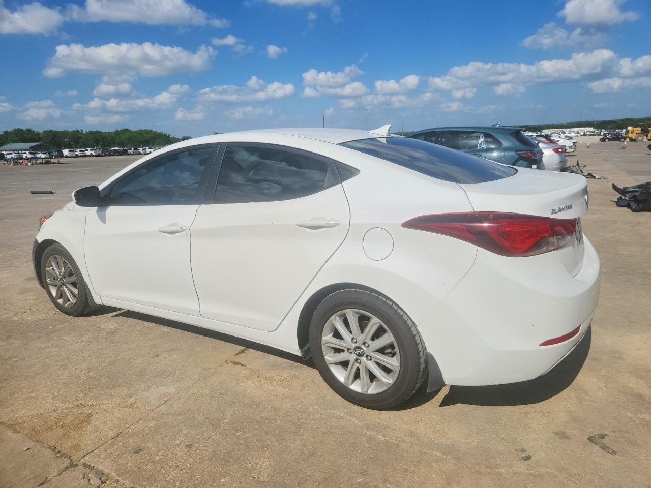 2014 Hyundai Elantra Se White vin: 5NPDH4AE9EH510594