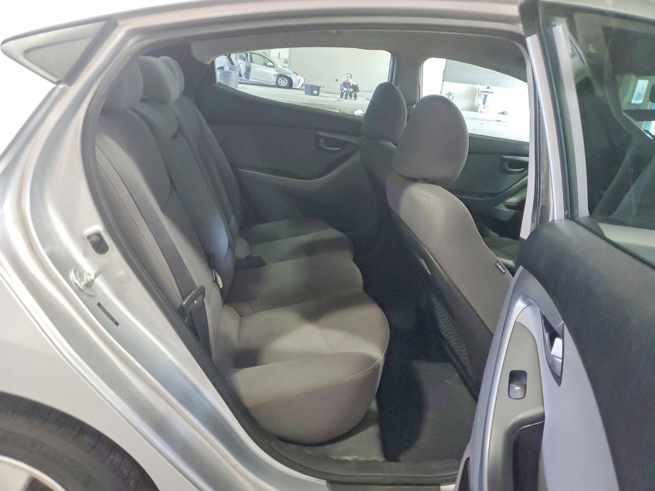 2014 Hyundai Elantra Se Silver vin: 5NPDH4AE9EH512376
