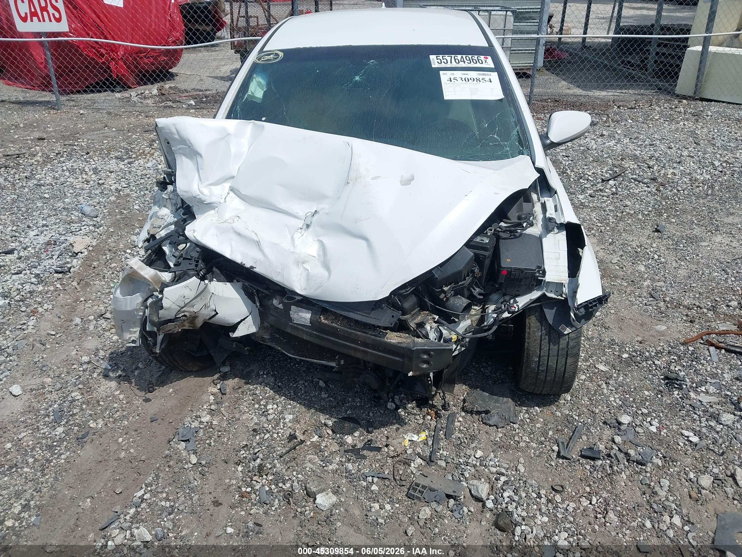 2014 Hyundai Elantra Limited White vin: 5NPDH4AE9EH525161