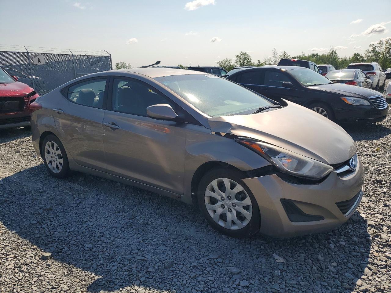 2014 Hyundai Elantra Se Brown vin: 5NPDH4AE9EH527721
