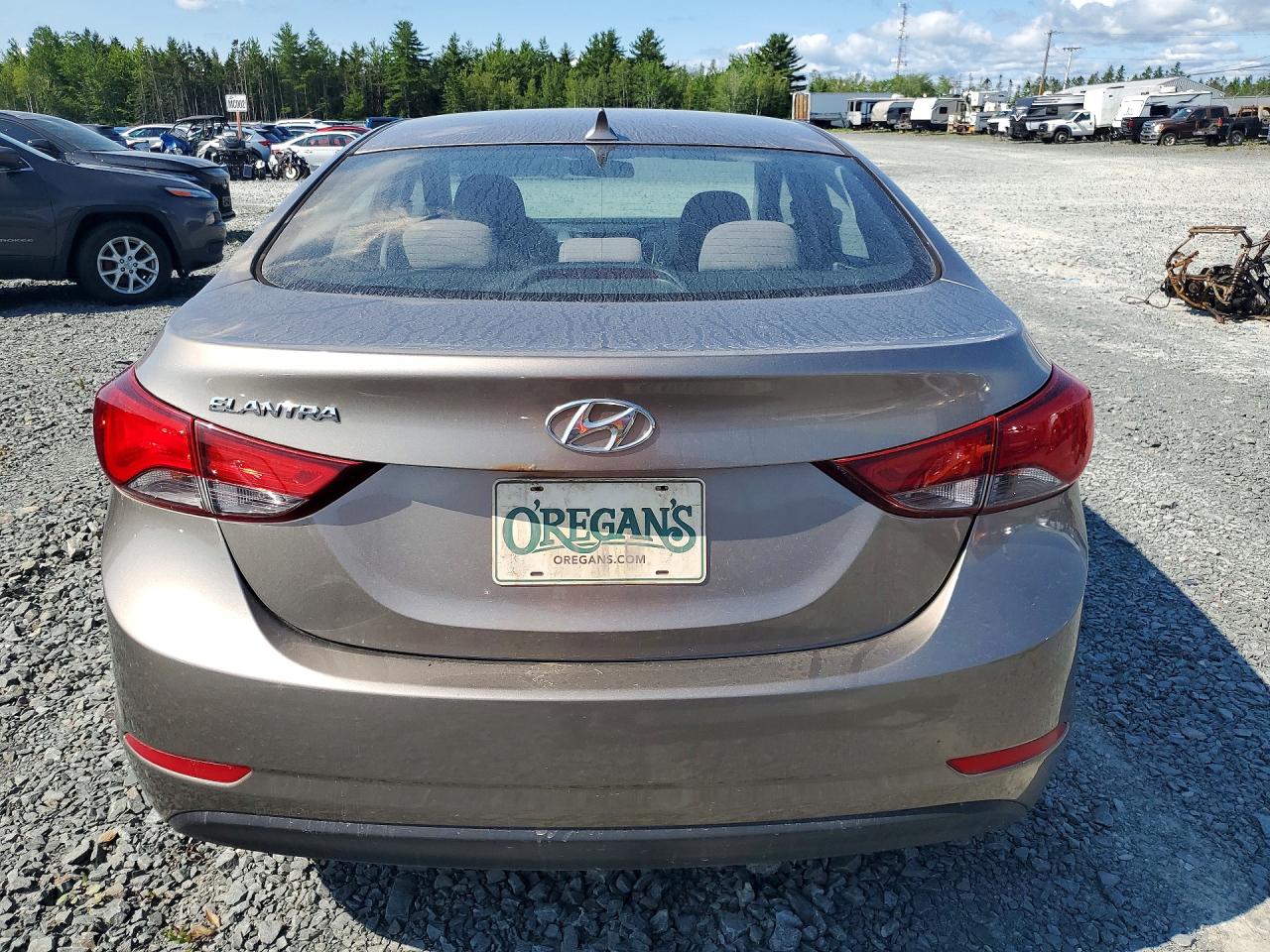 2014 Hyundai Elantra Se Brown vin: 5NPDH4AE9EH527721