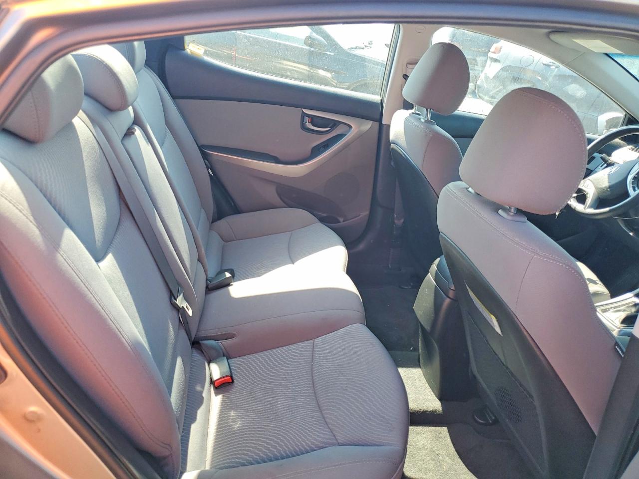 2014 Hyundai Elantra Se Brown vin: 5NPDH4AE9EH527721