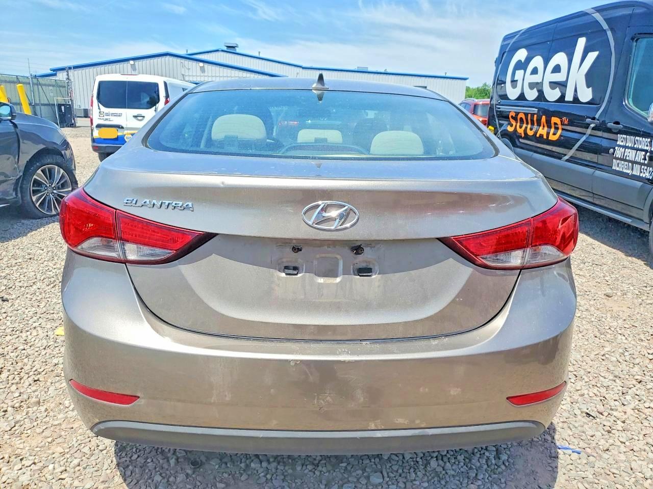 2014 Hyundai Elantra Se Tan vin: 5NPDH4AE9EH529162