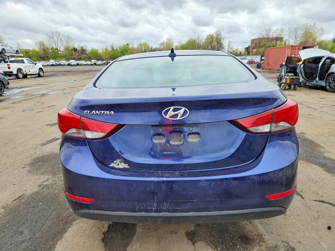 2014 Hyundai Elantra Se Blue vin: 5NPDH4AE9EH529758