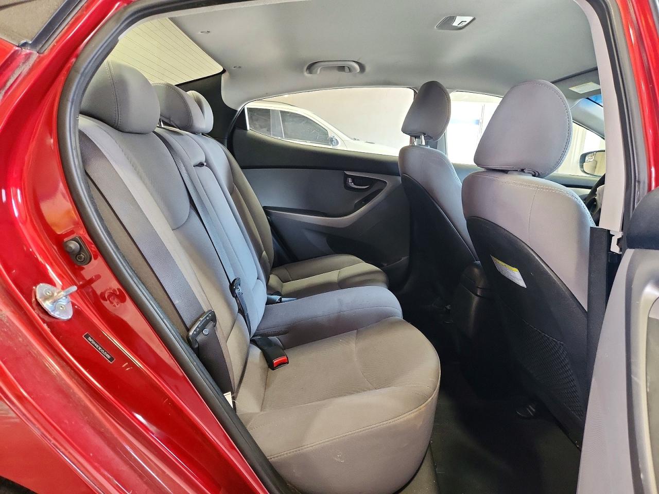 2014 Hyundai Elantra Se Red vin: 5NPDH4AE9EH535480