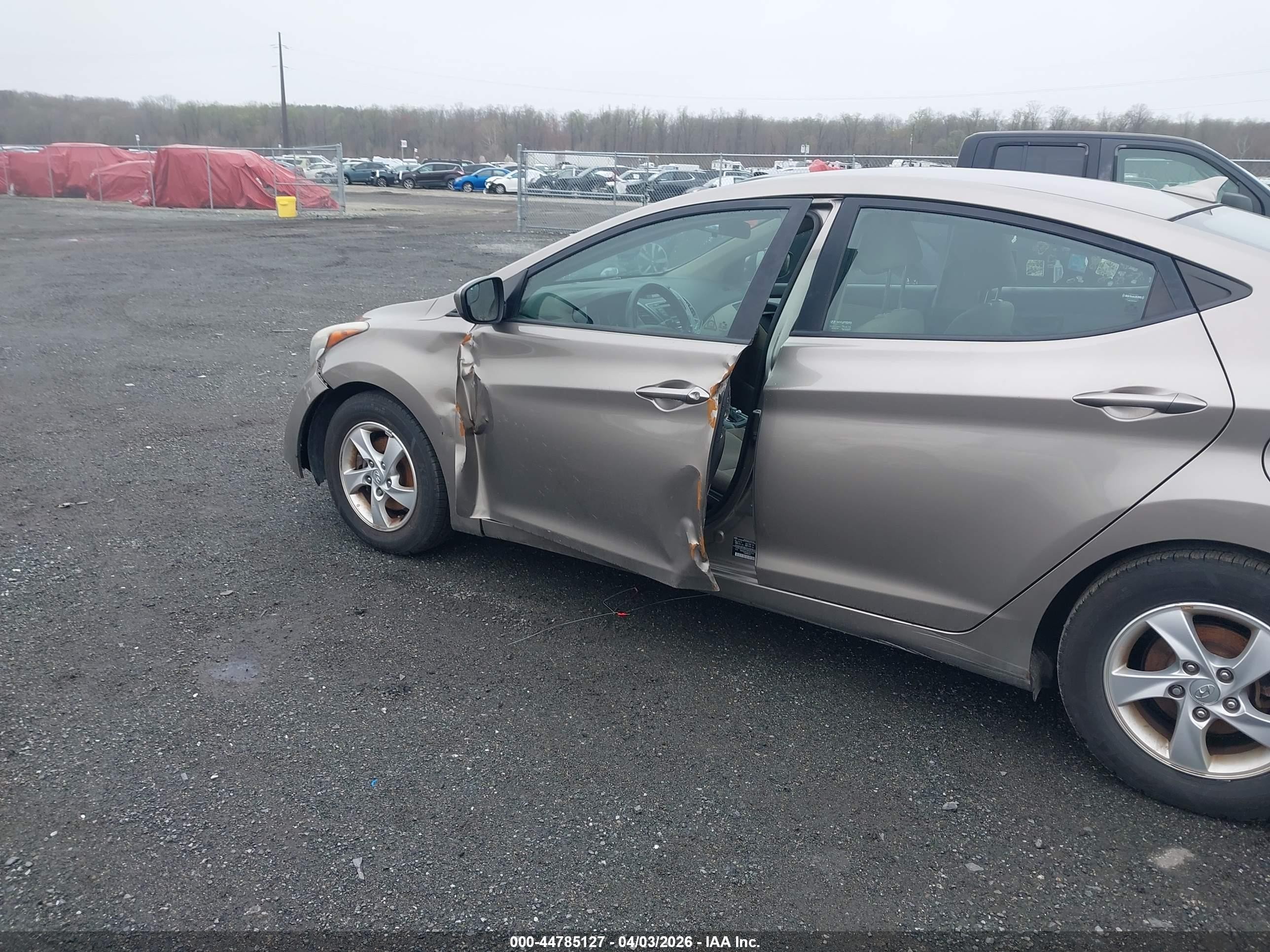 2014 Hyundai Elantra Se Tan vin: 5NPDH4AE9EH537553