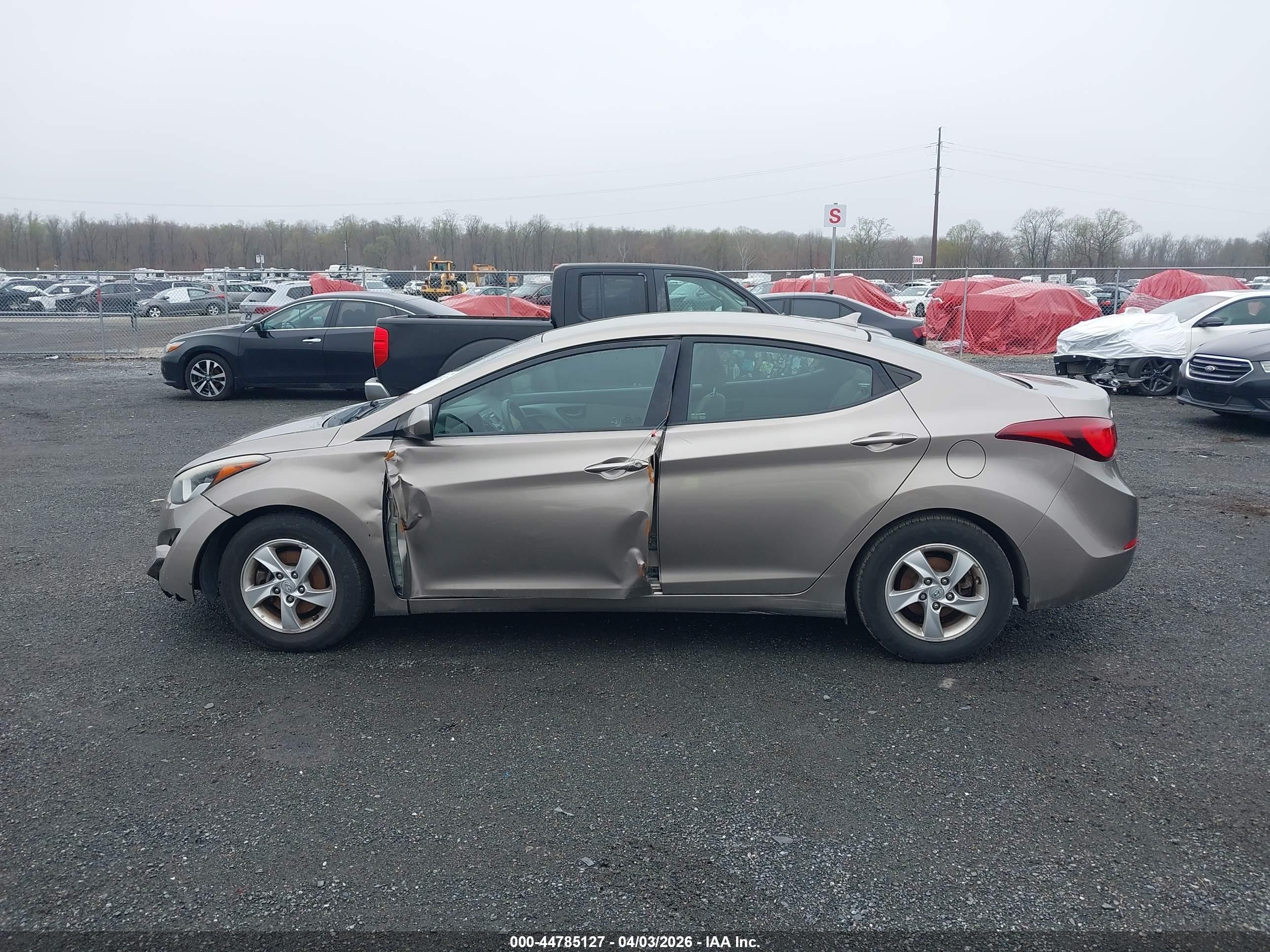 2014 Hyundai Elantra Se Tan vin: 5NPDH4AE9EH537553