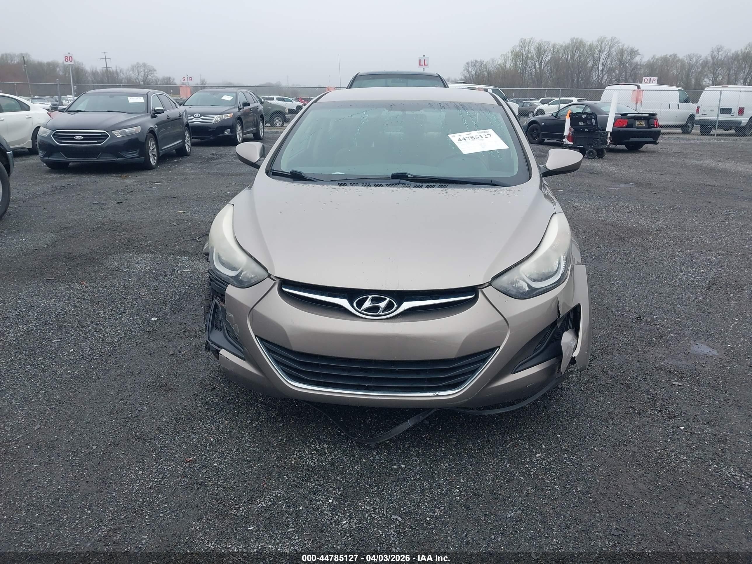 2014 Hyundai Elantra Se Tan vin: 5NPDH4AE9EH537553