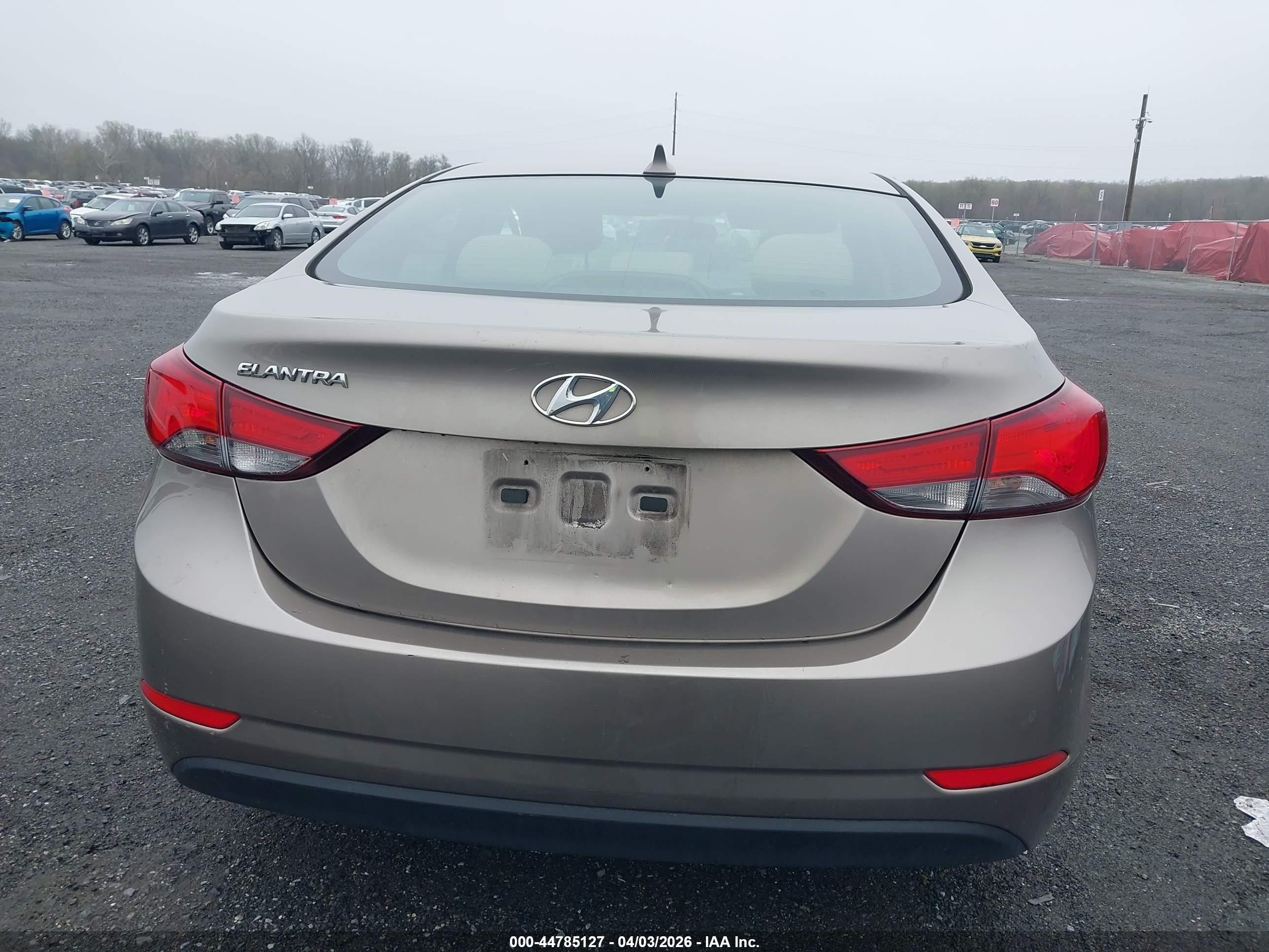 2014 Hyundai Elantra Se Tan vin: 5NPDH4AE9EH537553