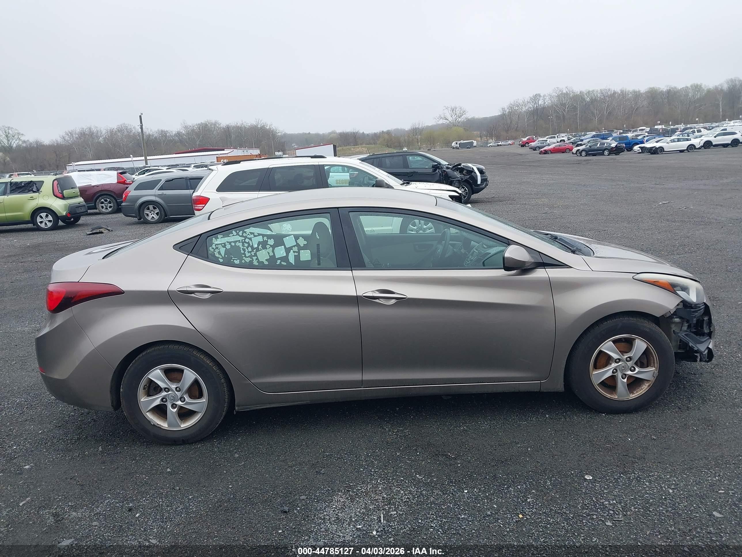 2014 Hyundai Elantra Se Tan vin: 5NPDH4AE9EH537553
