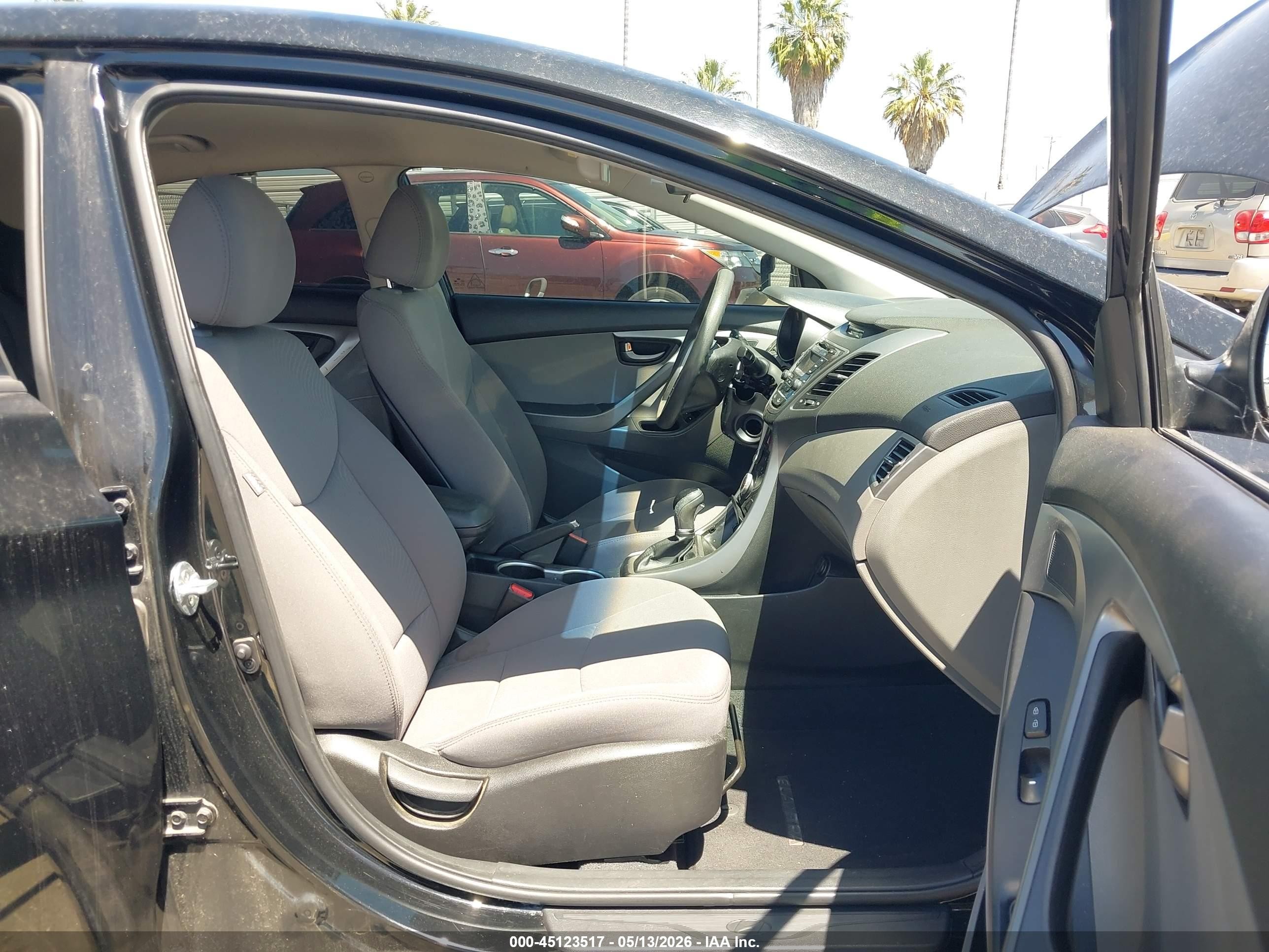 2014 Hyundai Elantra Se Black vin: 5NPDH4AE9EH539013
