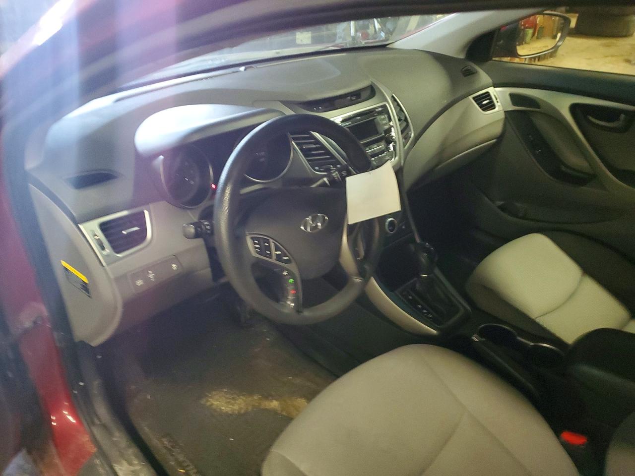 2014 Hyundai Elantra Gl Red vin: 5NPDH4AE9EH543790