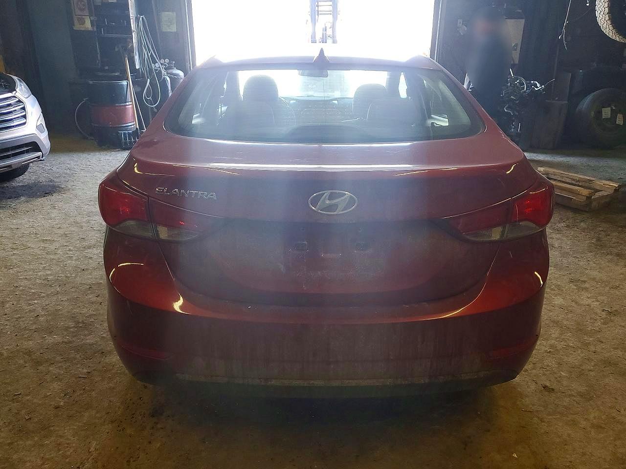 2014 Hyundai Elantra Gl Red vin: 5NPDH4AE9EH543790