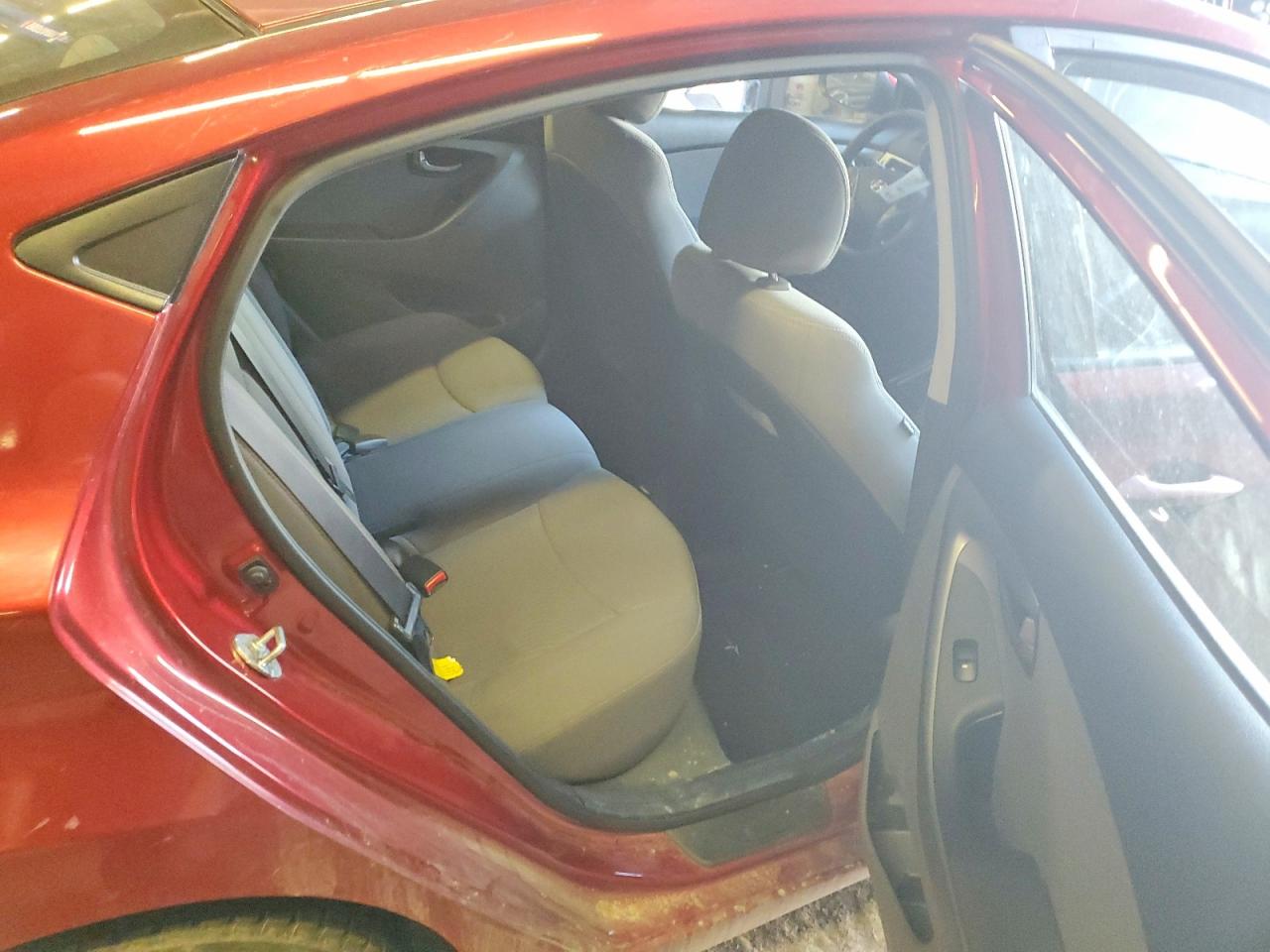 2014 Hyundai Elantra Gl Red vin: 5NPDH4AE9EH543790