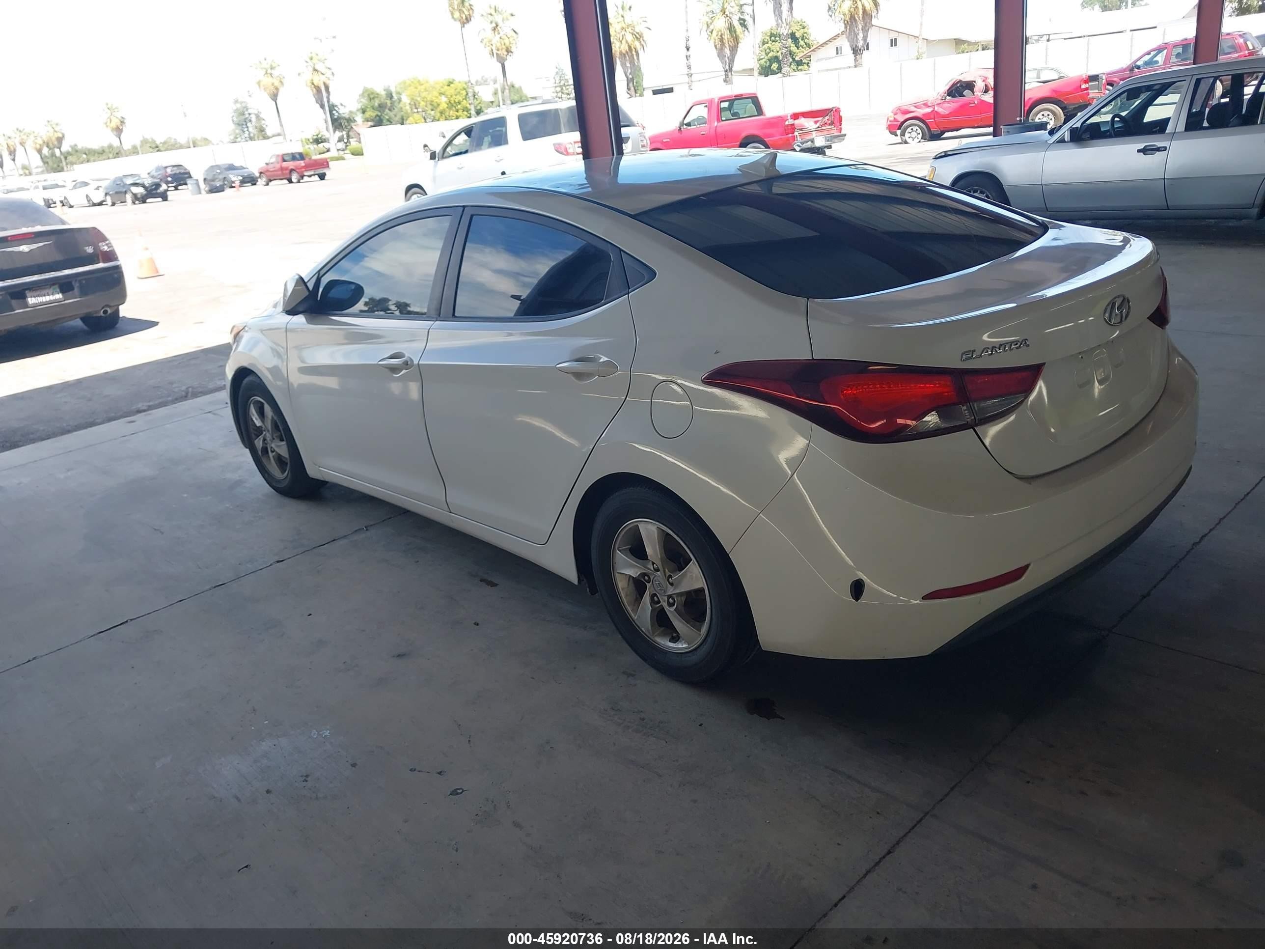 2015 Hyundai Elantra Se White vin: 5NPDH4AE9FH547808