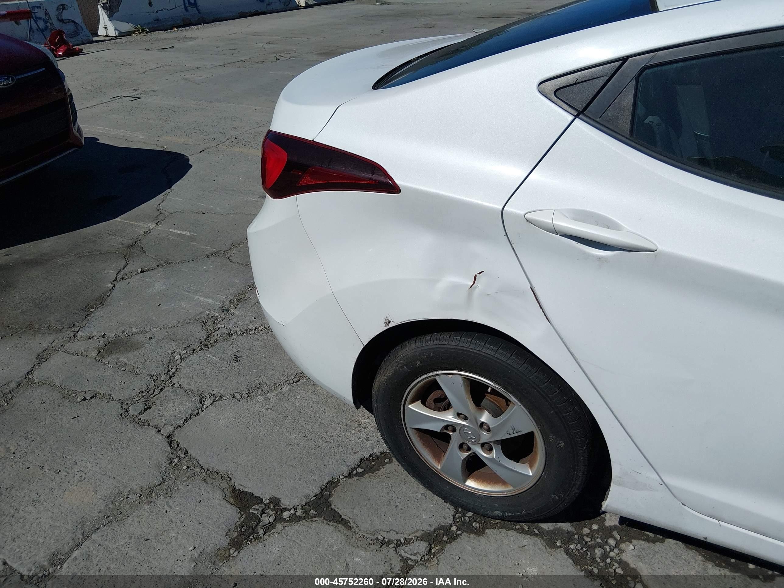 2015 Hyundai Elantra Se White vin: 5NPDH4AE9FH549185