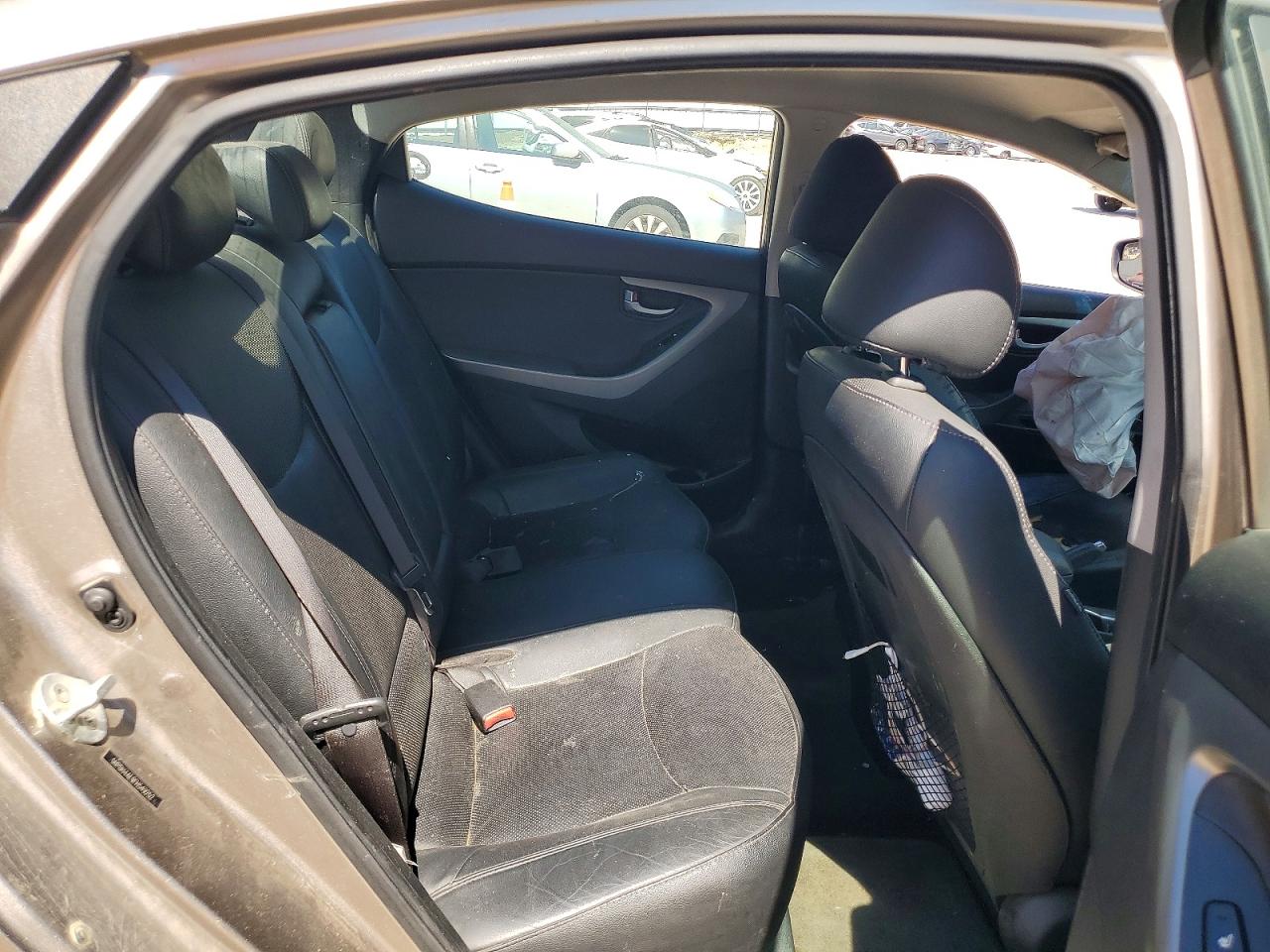 2015 Hyundai Elantra Limited Silver vin: 5NPDH4AE9FH549252
