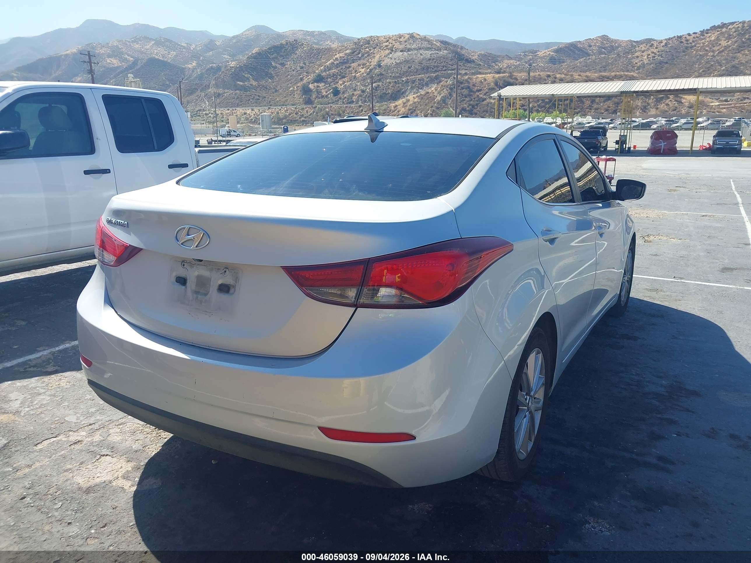 2015 Hyundai Elantra Se Серебряный vin: 5NPDH4AE9FH550918