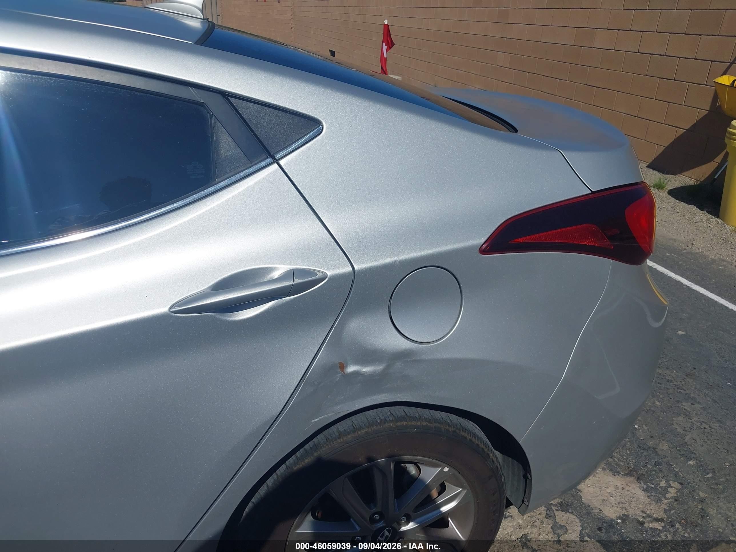 2015 Hyundai Elantra Se Серебряный vin: 5NPDH4AE9FH550918