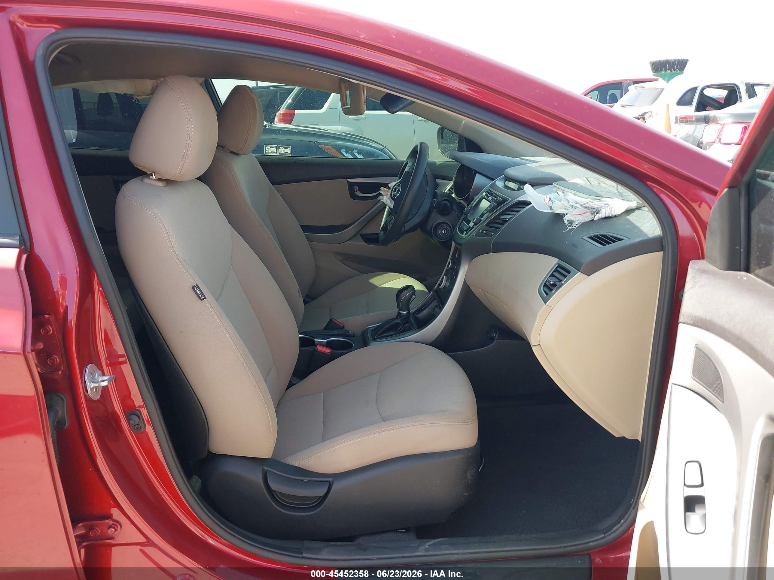 2015 Hyundai Elantra Se Red vin: 5NPDH4AE9FH552703