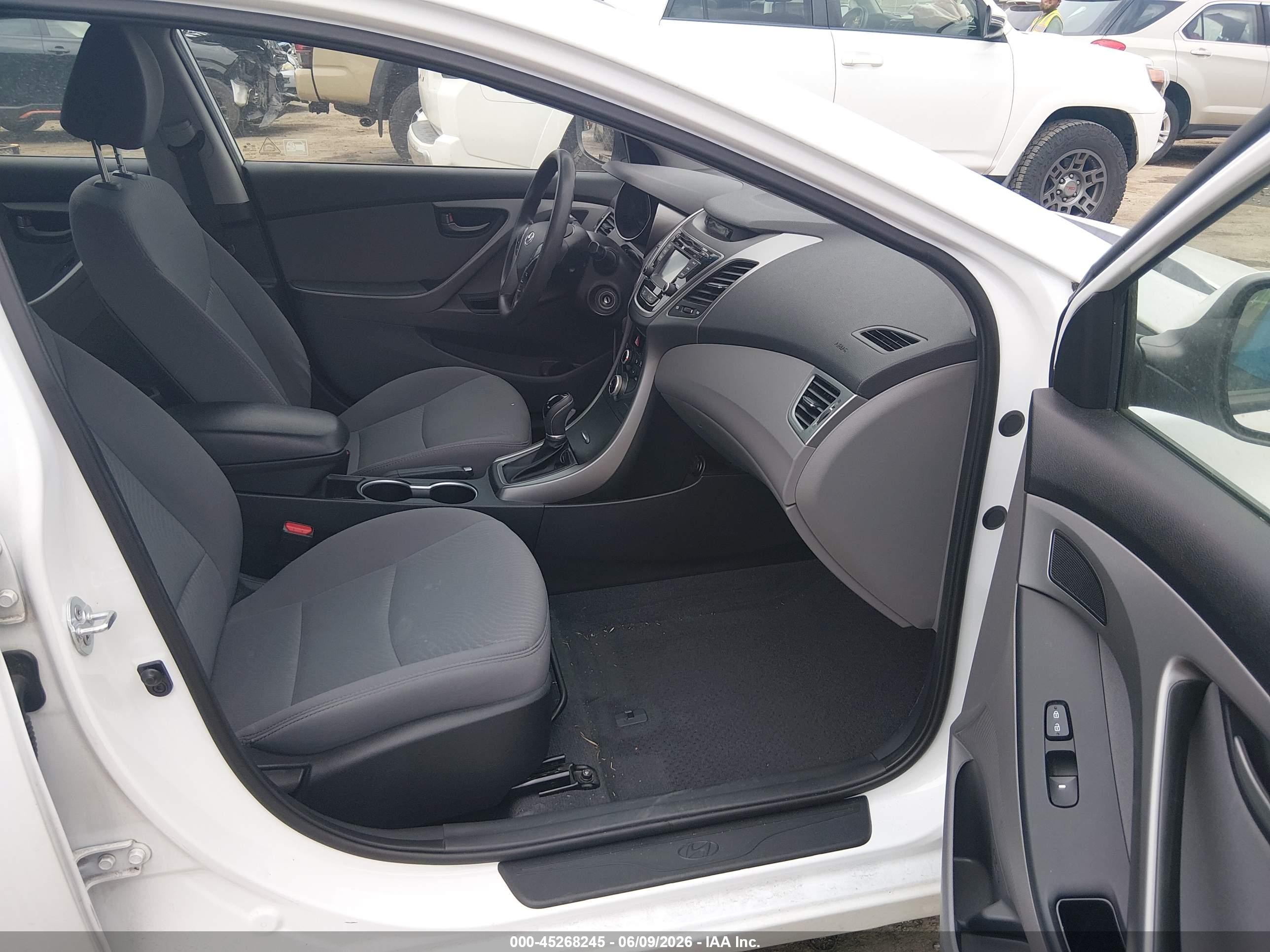 2015 Hyundai Elantra Se White vin: 5NPDH4AE9FH560543