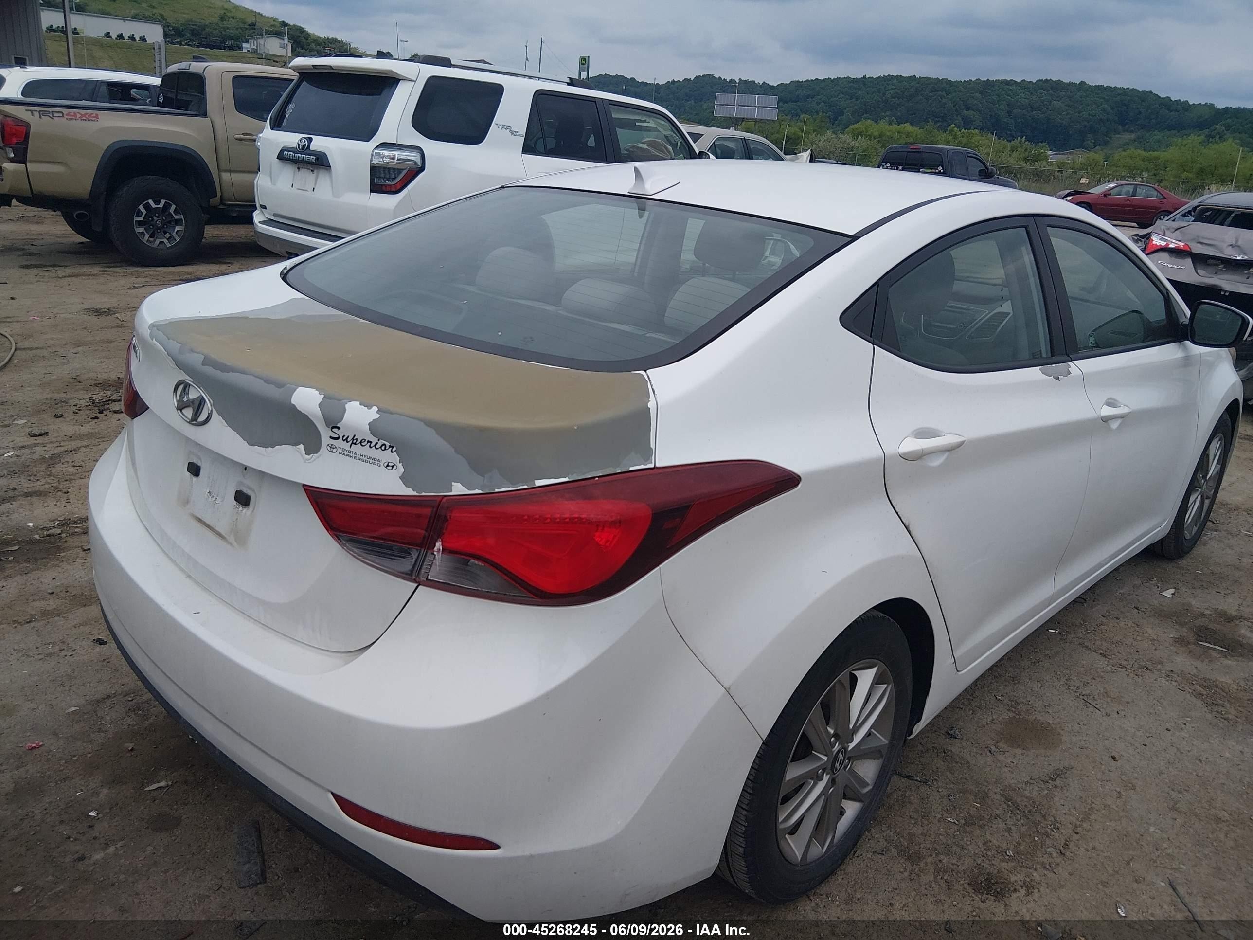 2015 Hyundai Elantra Se White vin: 5NPDH4AE9FH560543