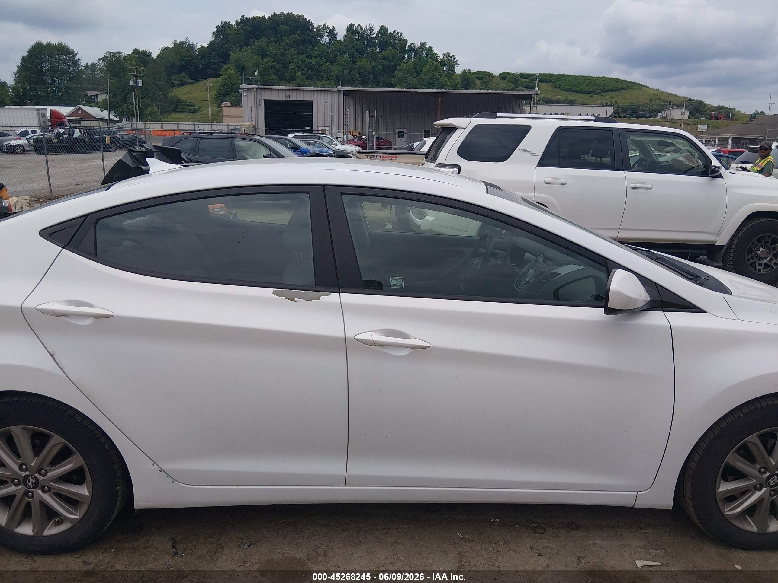 2015 Hyundai Elantra Se White vin: 5NPDH4AE9FH560543