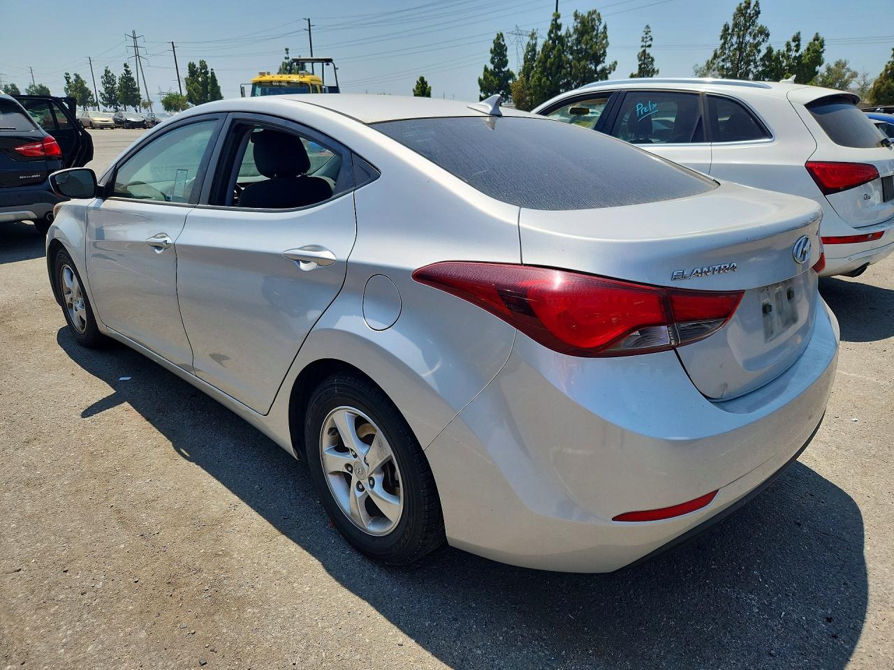 2015 Hyundai Elantra Se Серебряный vin: 5NPDH4AE9FH565838