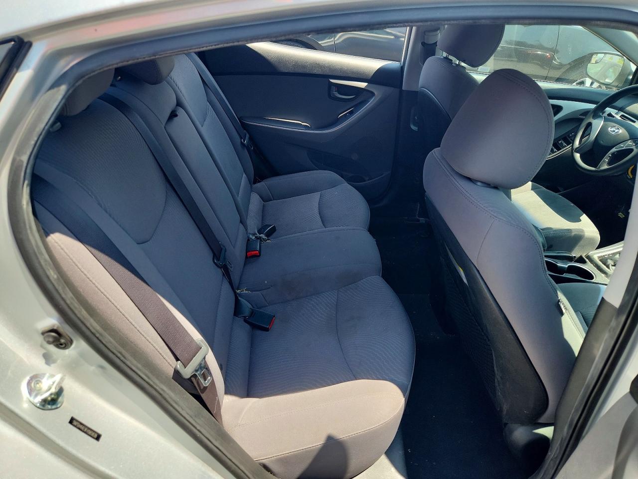 2015 Hyundai Elantra Se Серебряный vin: 5NPDH4AE9FH565838